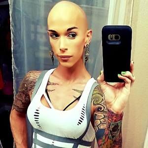 Meet your Posher, Karina